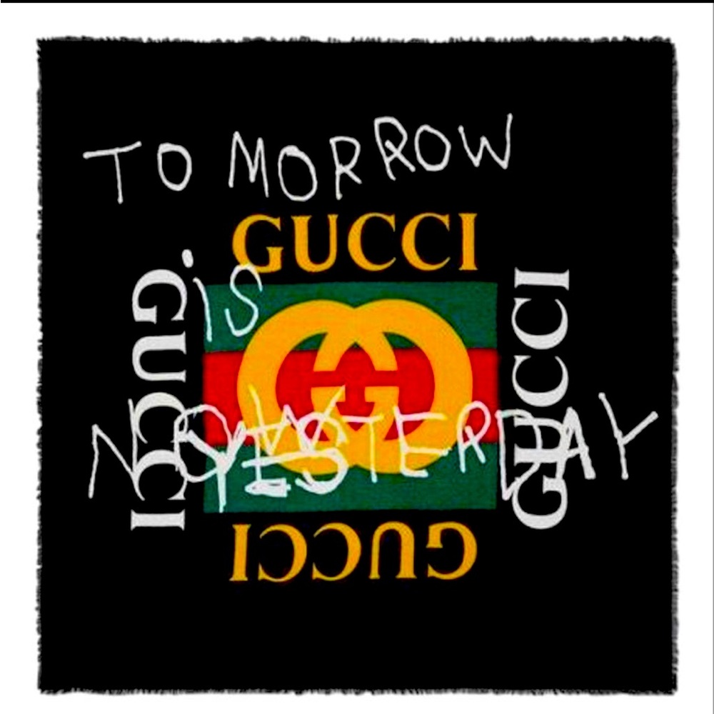 New authentic Gucci scarf. Made in Italy